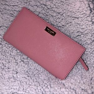 Kate spade ♠️ bifold wallet 🎉♠️🎉